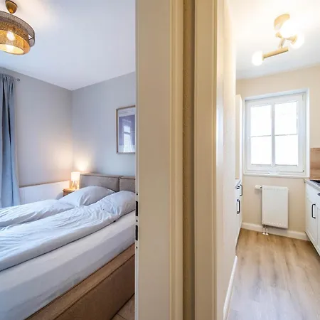 Apartman Westerwarft 5 *