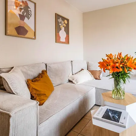 Westerwarft 5 Apartman *